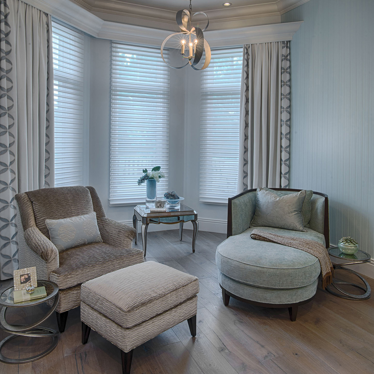 image of master bedroom sitting area interior design